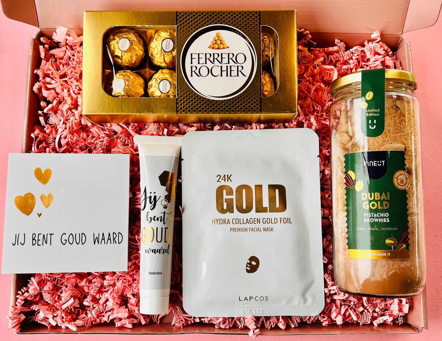 Jij bent Goud Waard cadeaubox – luxe gouden cadeaupakket met bakmix, masker, handcrème, Ferrero Rocher en gouden tegel