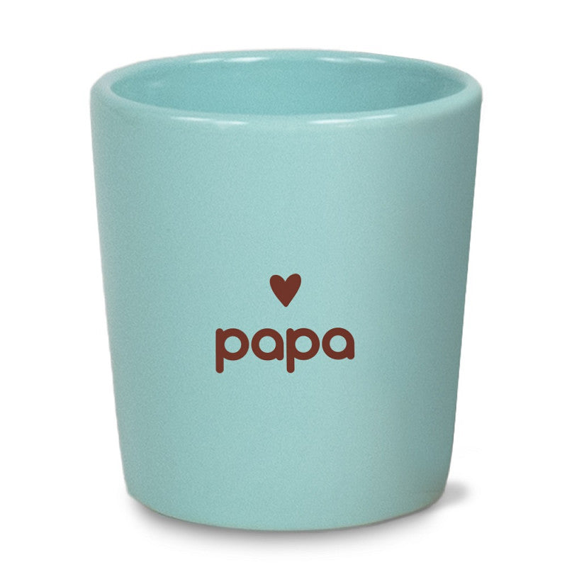 Lichtblauw espresso kopje met hartje en tekst Papa, perfect als cadeau voor Vaderdag of verjaardag.