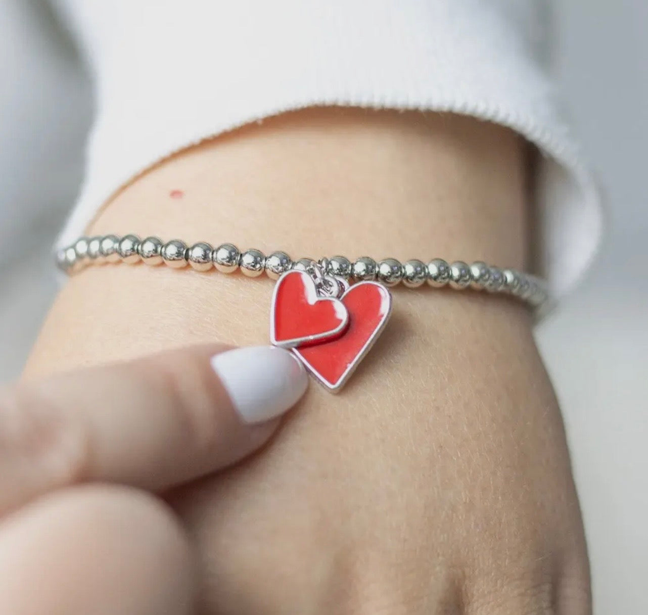 Love armband goudkleurig armbandje – klein sieraad met love hanger cadeau voor haar 🎁