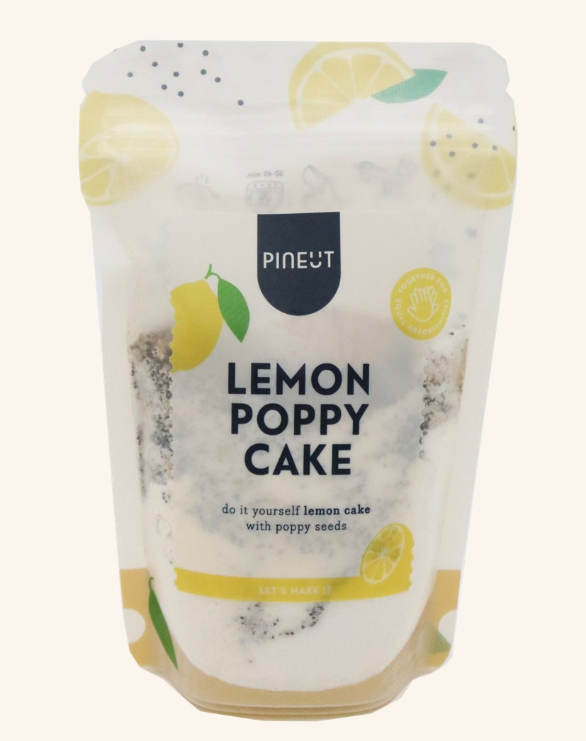 Pineut Lemon Poppy Cake – luxe cake met citroen en maanzaad