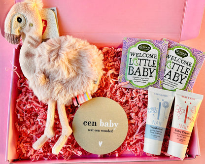 Geboorte cadeaubox met flamingo knisperdoekje roze
