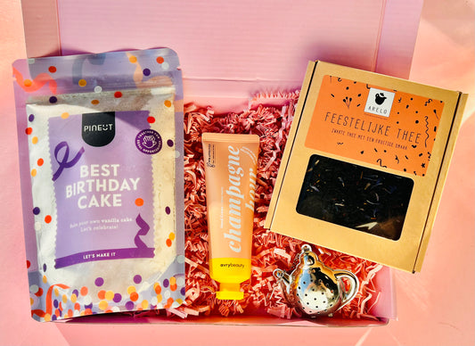 Verjaardag cadeaubox – luxe cadeau voor vrouwen, feestelijk ingepakt