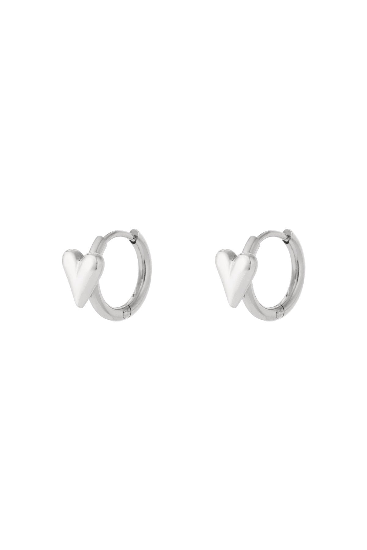 Creolen mini hartjes oorbellen zilver