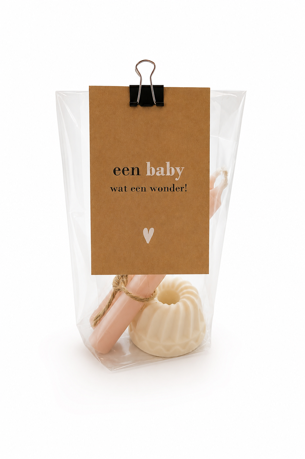 Luxe cadeauzakje met de tekst ‘Een baby, wat een wonder!’ inclusief decoratief zeepje en roze dinerkaars – origineel kraamcadeau van The Prezzent.