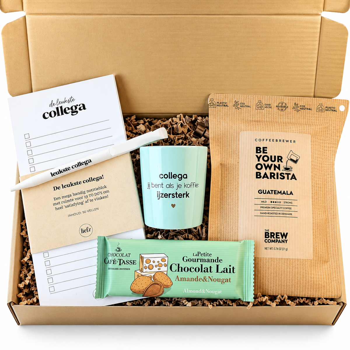 Cadeaubox voor collega met Guatemala koffie, collega mok, notitieblok, pen en chocolade