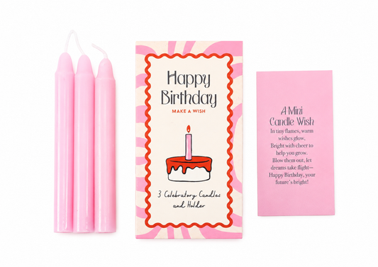 Happy Birthday Mini Candle Wish met drie roze verjaardagskaarsjes, kaarshouder en wenskaart in luxe cadeauverpakking.