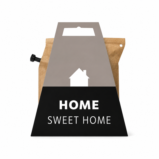 Home Sweet Home Coffee Brewer in stijlvolle cadeauverpakking voor het zetten van verse filterkoffie, ideaal als housewarming cadeau of voor koffieliefhebbers.