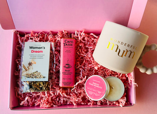 👉 moederdag cadeau cadeaubox voor mama met thee chocolade en kaars