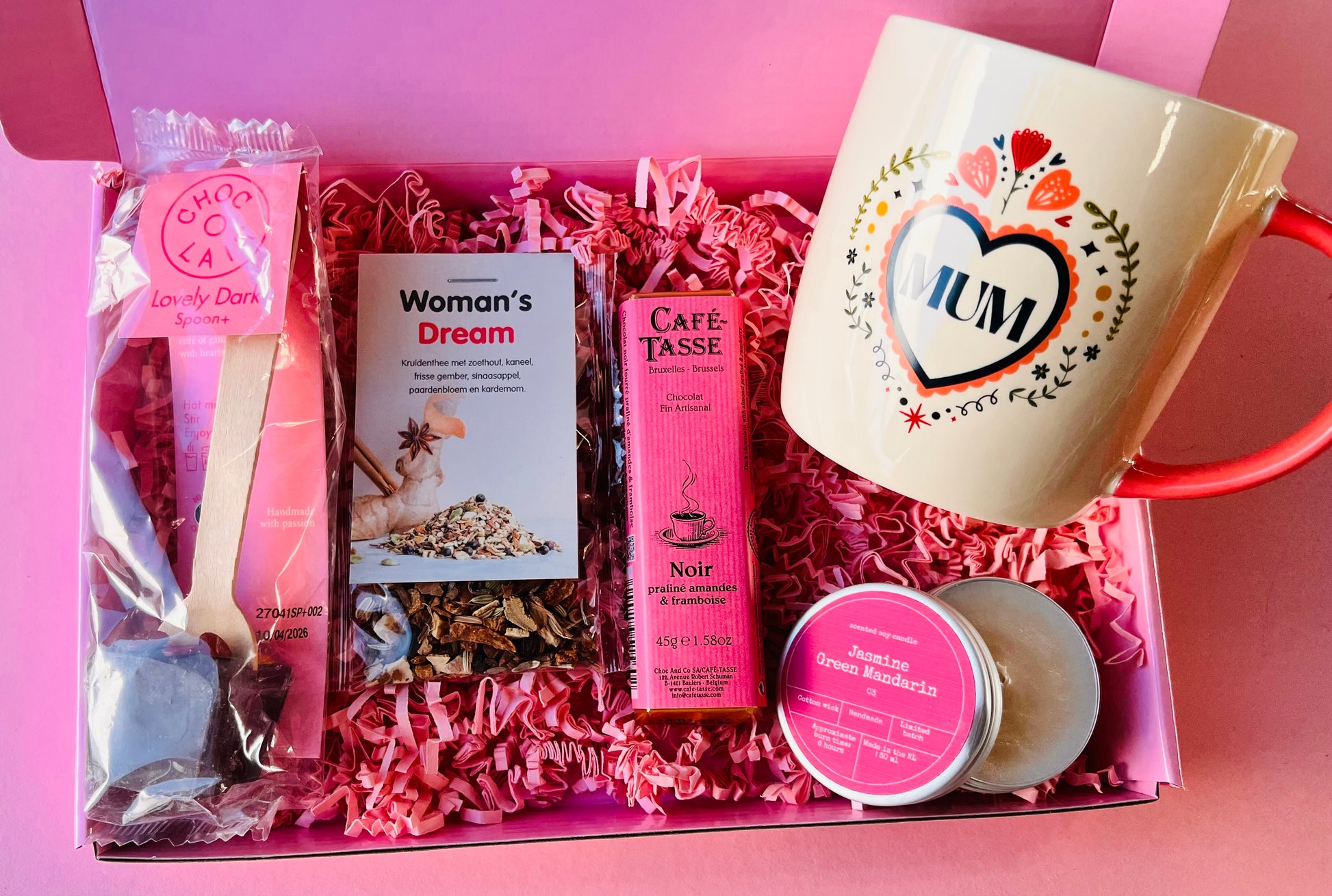 luxe moederdag cadeaubox cadeau voor mama met verzorgingsproducten