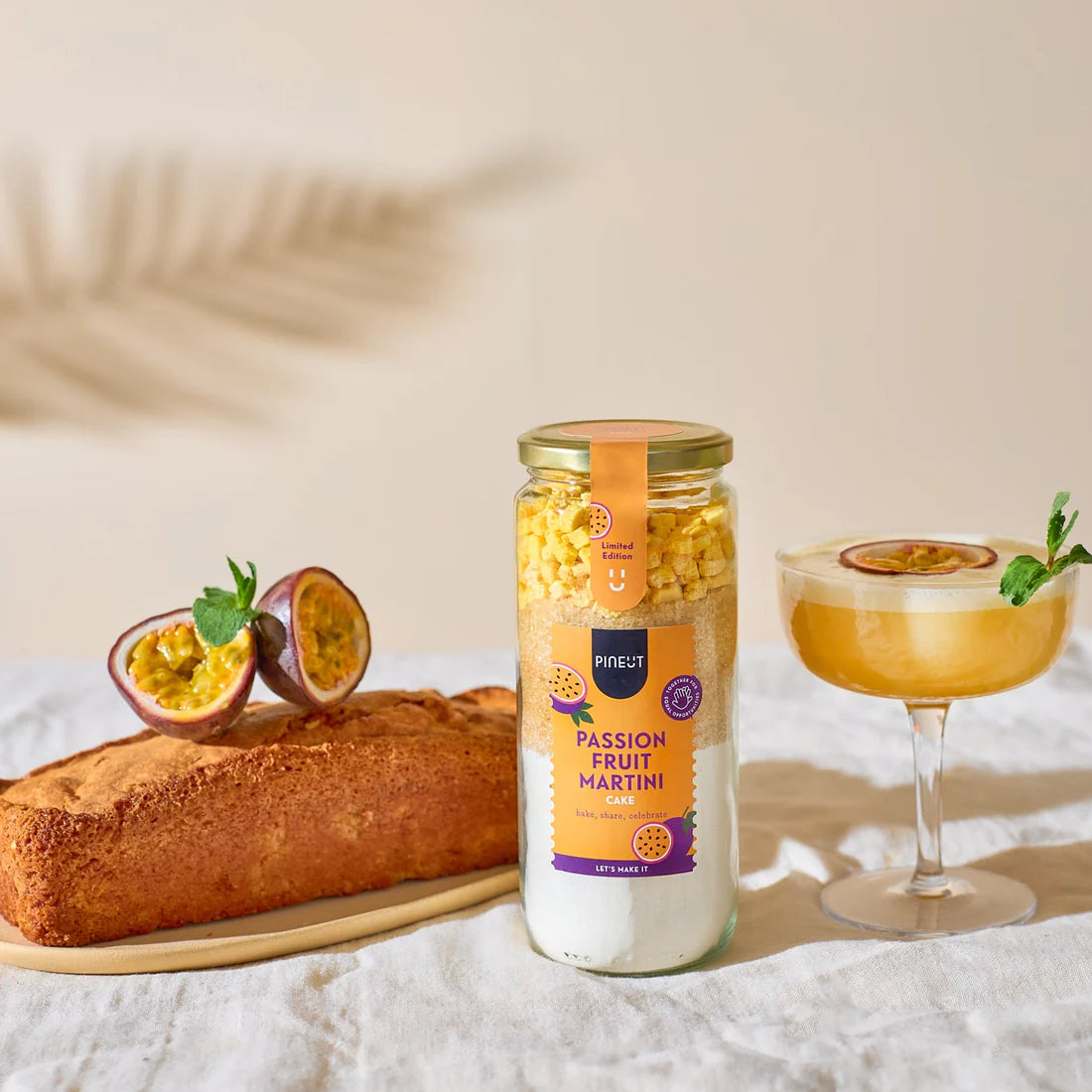 Tropische passievrucht cake bakmix cadeau in stijlvolle glazen pot